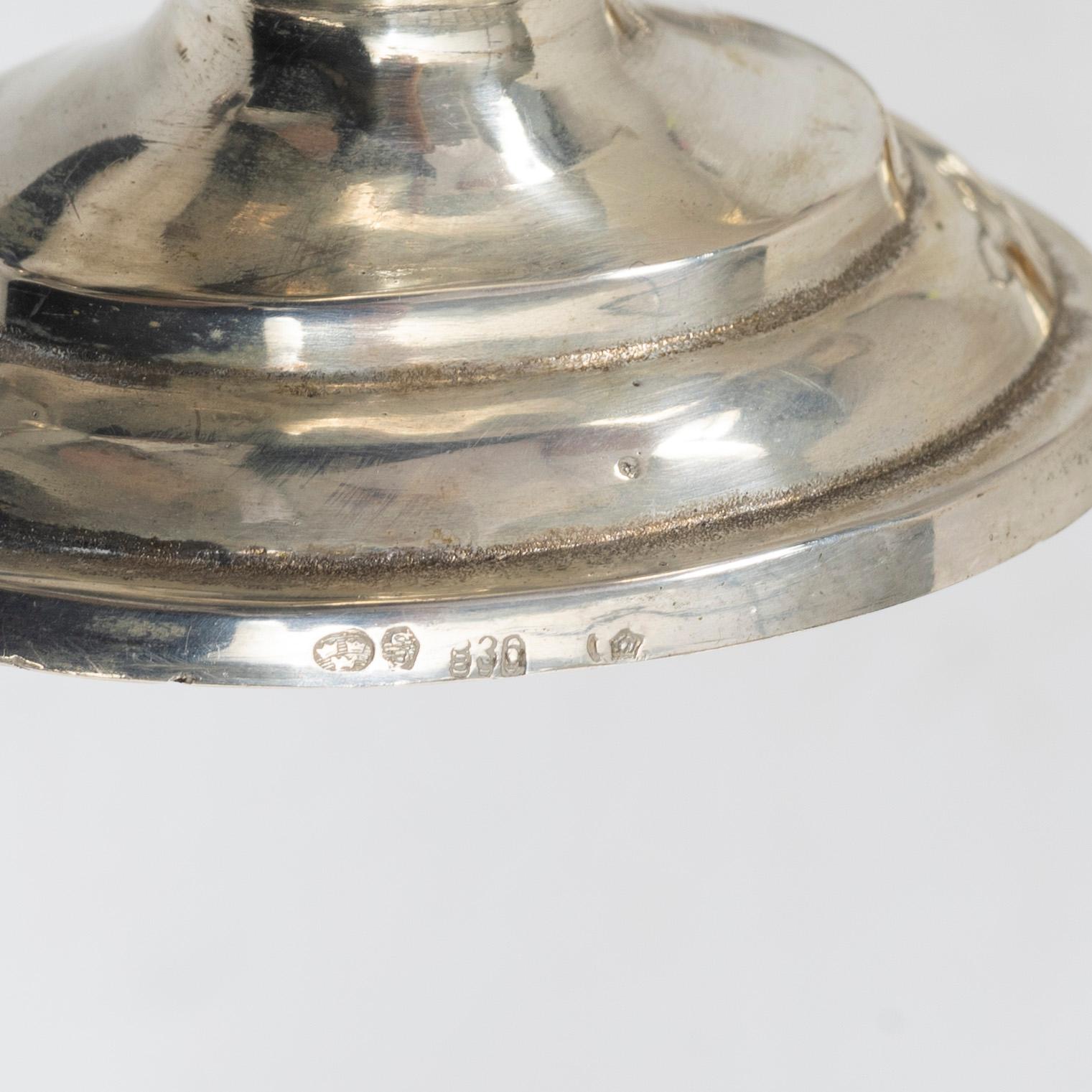 A silver gravy boat, Germany, and a silver creamer, johan Petter Tullgren, Sweden, 1857.