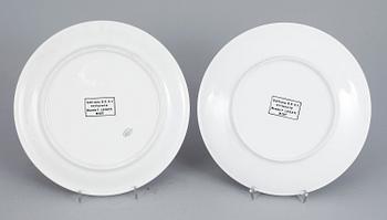 TALLRIKAR, 2 st, porslin, efter, Fernand Léger, Biot.