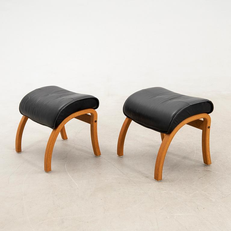 Jahn Aamodt armchairs, a pair with footstools "Easy" for Conform, late 20th century/early 21st century.