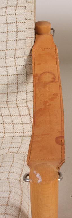 KARMSTOLAR, 2 st samt SOFFBORD, Dux, 1900-tal.