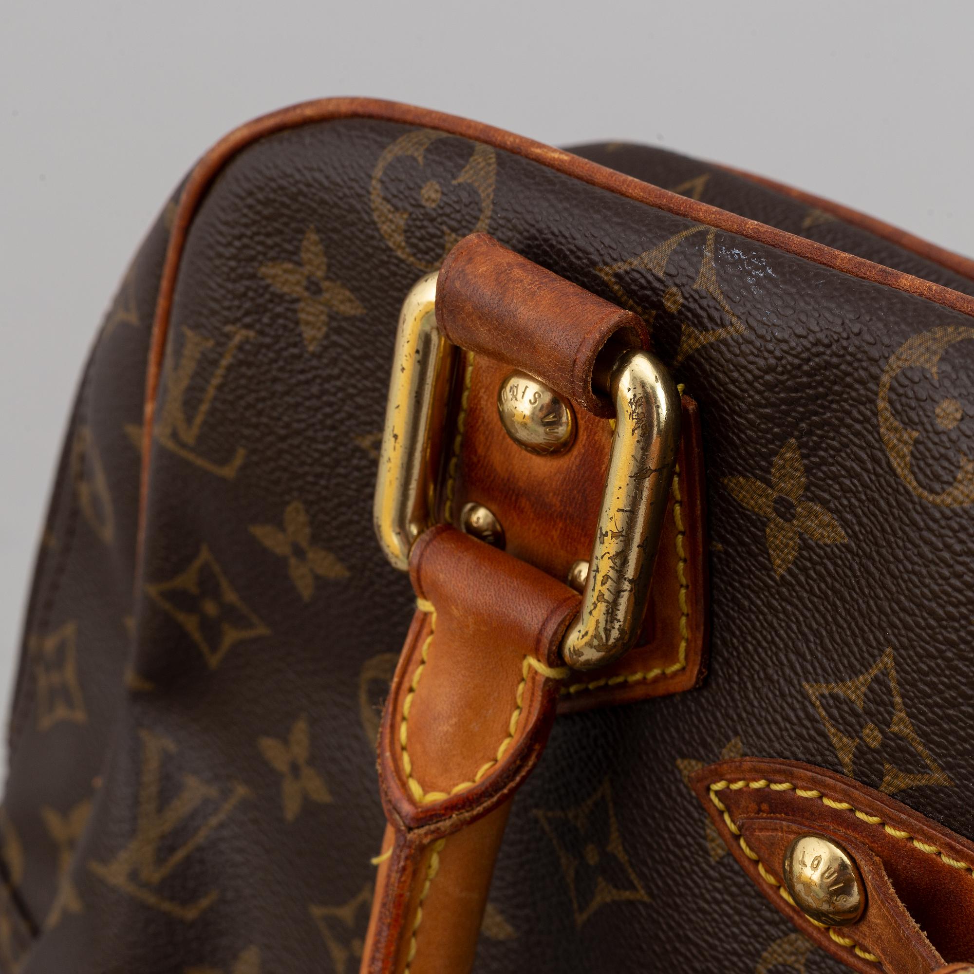 Louis Vuitton, a monogram canvas handbag.