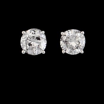 ÖRHÄNGEN, 1 par, 14K vitguld, briljantslipade diamanter tot ca 0.25 ct.