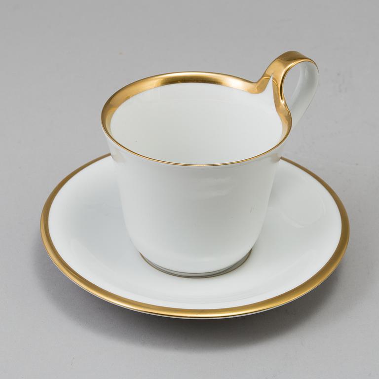 KOPPAR MED FAT, 10 st, porslin, "Golden Sun", Royal Copenhagen, 1900-talets andra hälft.