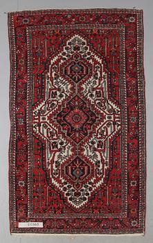 MATTA, orient, ca 226 x 134 cm.
