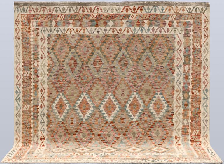 A Kelim carpet, 251 x 246 cm.