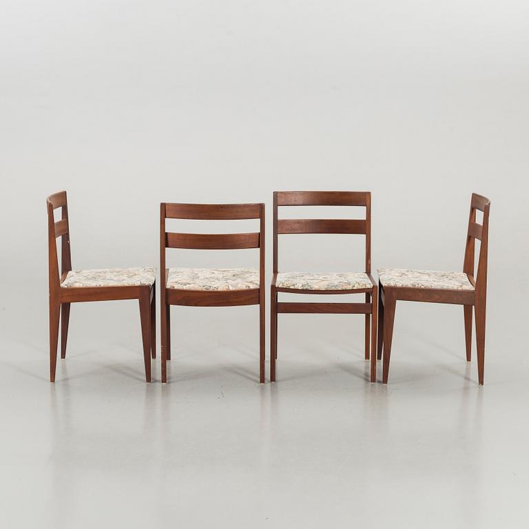 A SET OF 4 CHAIRS FROM THE MIDDLE OF 20TH CENTURY.