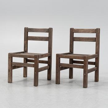 Elsa Stackelberg, a table and four chairs, Fri Form, Sweden, second half of the 20th century.