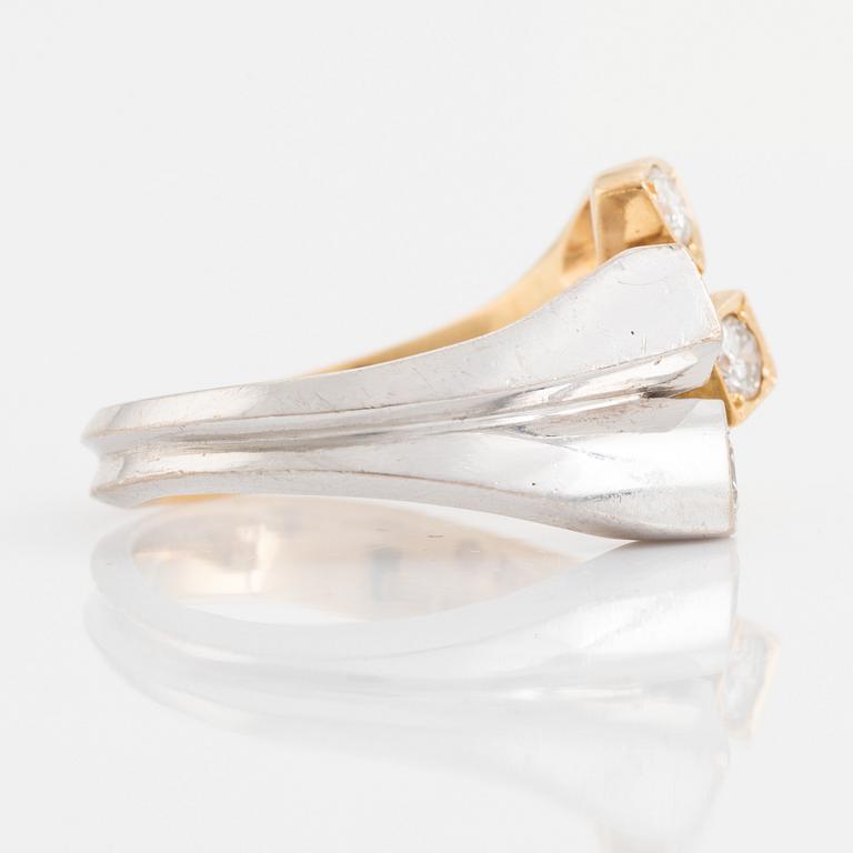 Brilliant cut diamond ring.