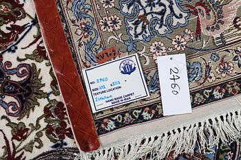 Matto, Old Esfahan, part silk, ca 312 x 203 cm.