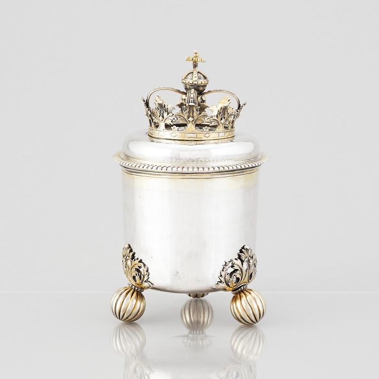 A Danish Baroque parcel-gilt silver tankard, Copenhagen 1689.