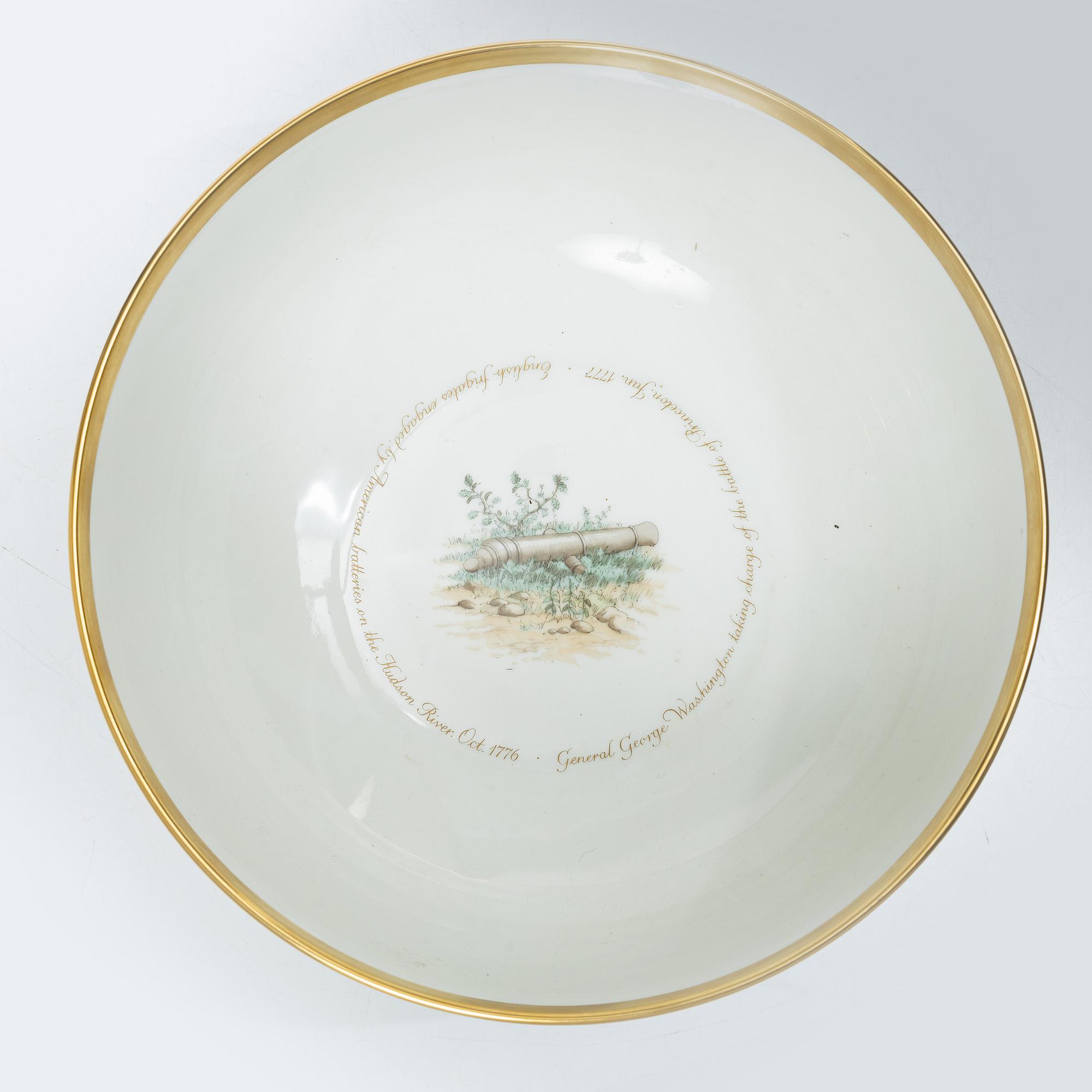 Royal Copenhagen, fire bowl, porcelain, 1975.