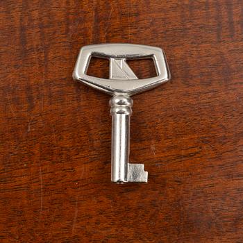 Sideboard, English style, first half of the 20th century.