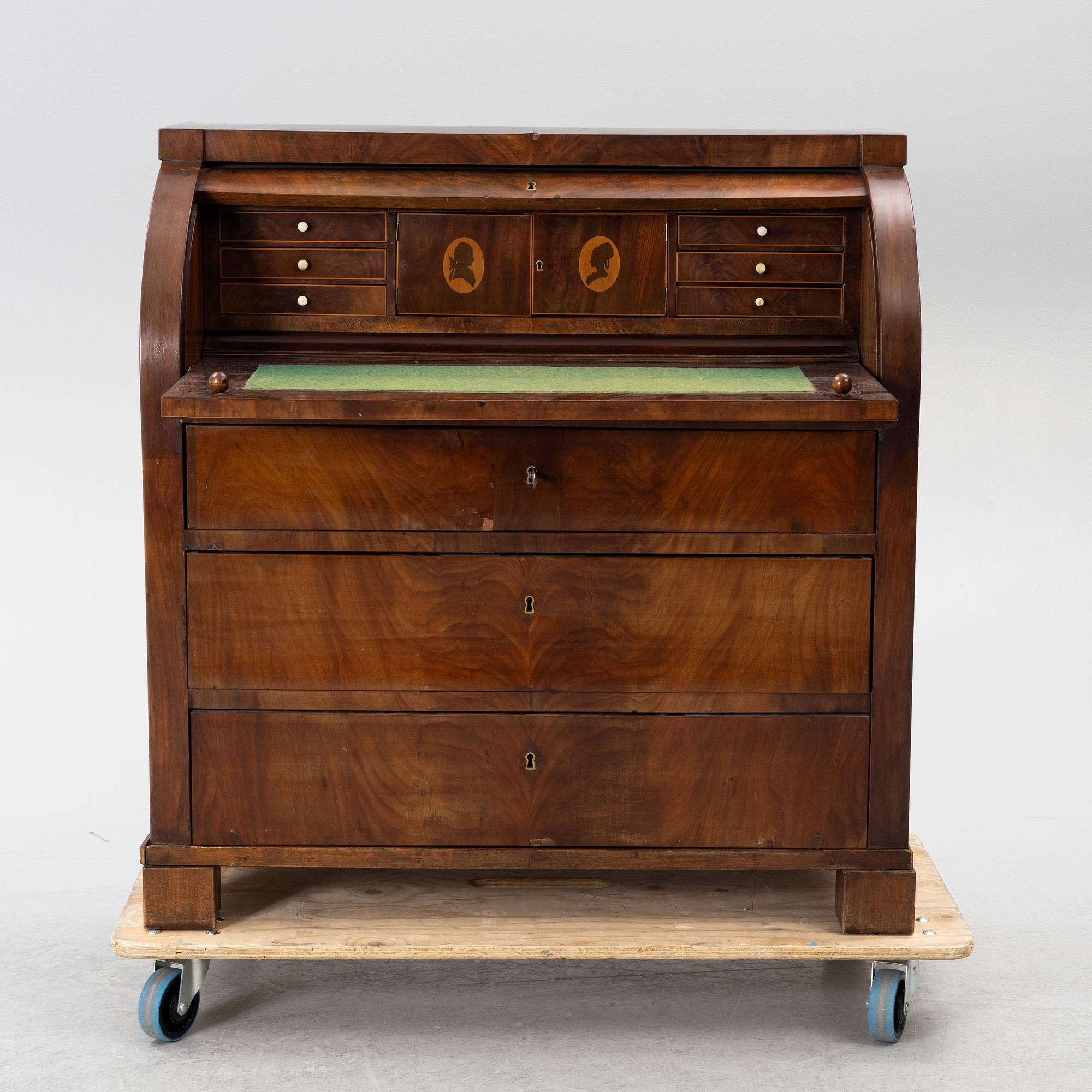 Roll-top desk, Empire, first half of the 19th century.