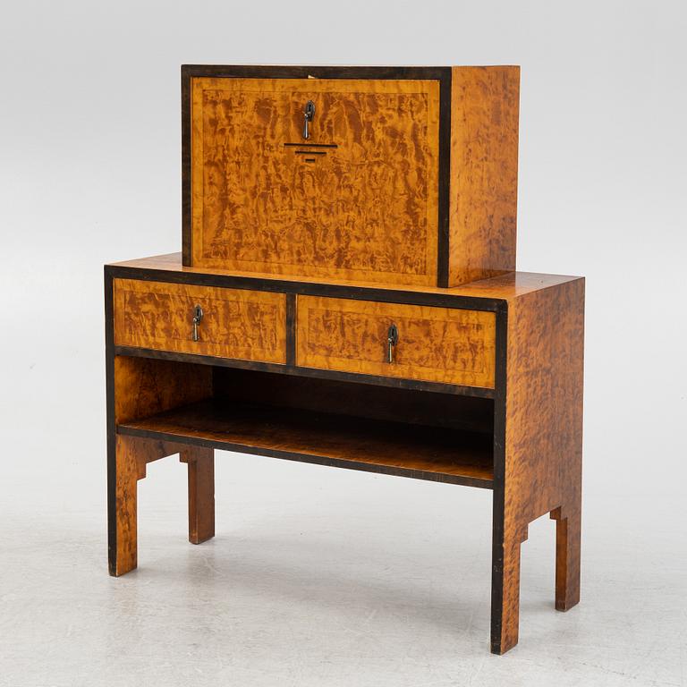 A 1930's cabinet.