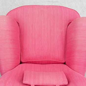 Josef Frank, fåtölj med fotpall, modell 336, Firma Svenskt Tenn.