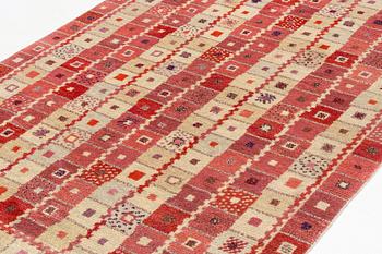 Marianne Richter, a carpet, "Mosaik", knotted pile, ca 213 x 139 cm, signed MR AB MMF.