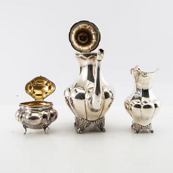 AG Dufva coffee service 3 dlr Rococo style silver Stockholm 1919/20 and Malmö 1945.