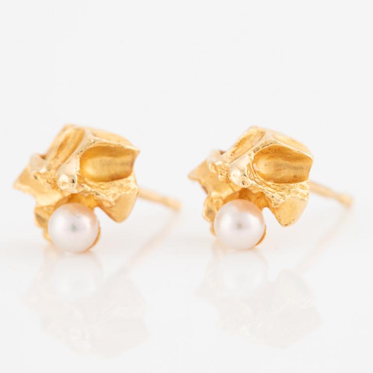 Björn Weckström, Lapponia, earrings, "Saana", 18K gold with pearls.