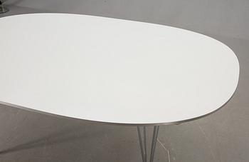 BORD, "Superellips", Piet Hein och Bruno Mathsson, Fritz Hansen, etikettmärkt 1988.