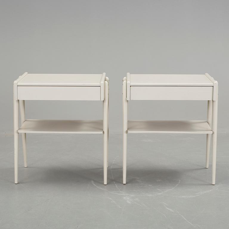 SÄNGBORD, ett par, AB Carlström & Co, Möbelfabrik, 1900-talets andra hälft.