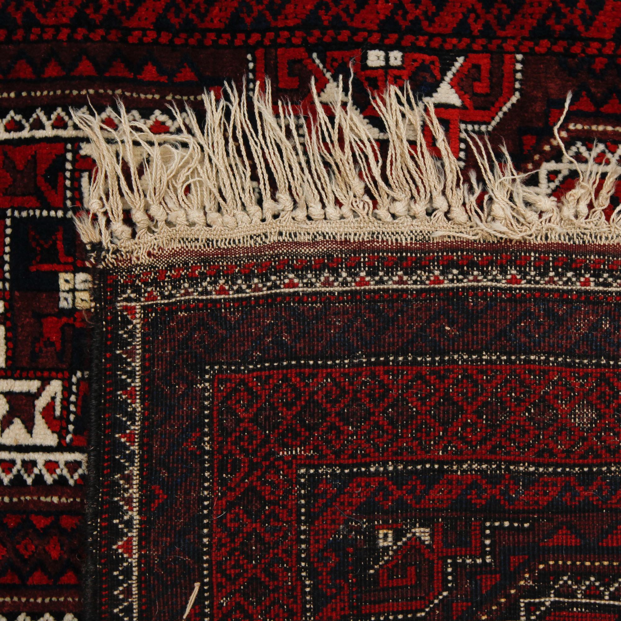 MATTA, orientalisk, old, 158 x 86 cm.