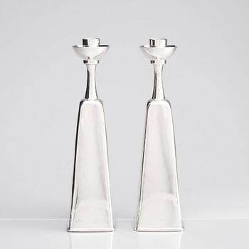 Claës Giertta, a pair of silver candlesticks, Stockholm 1961.