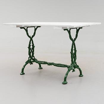 TRÄDGÅRDSBORD, 1900-talets första hälft.