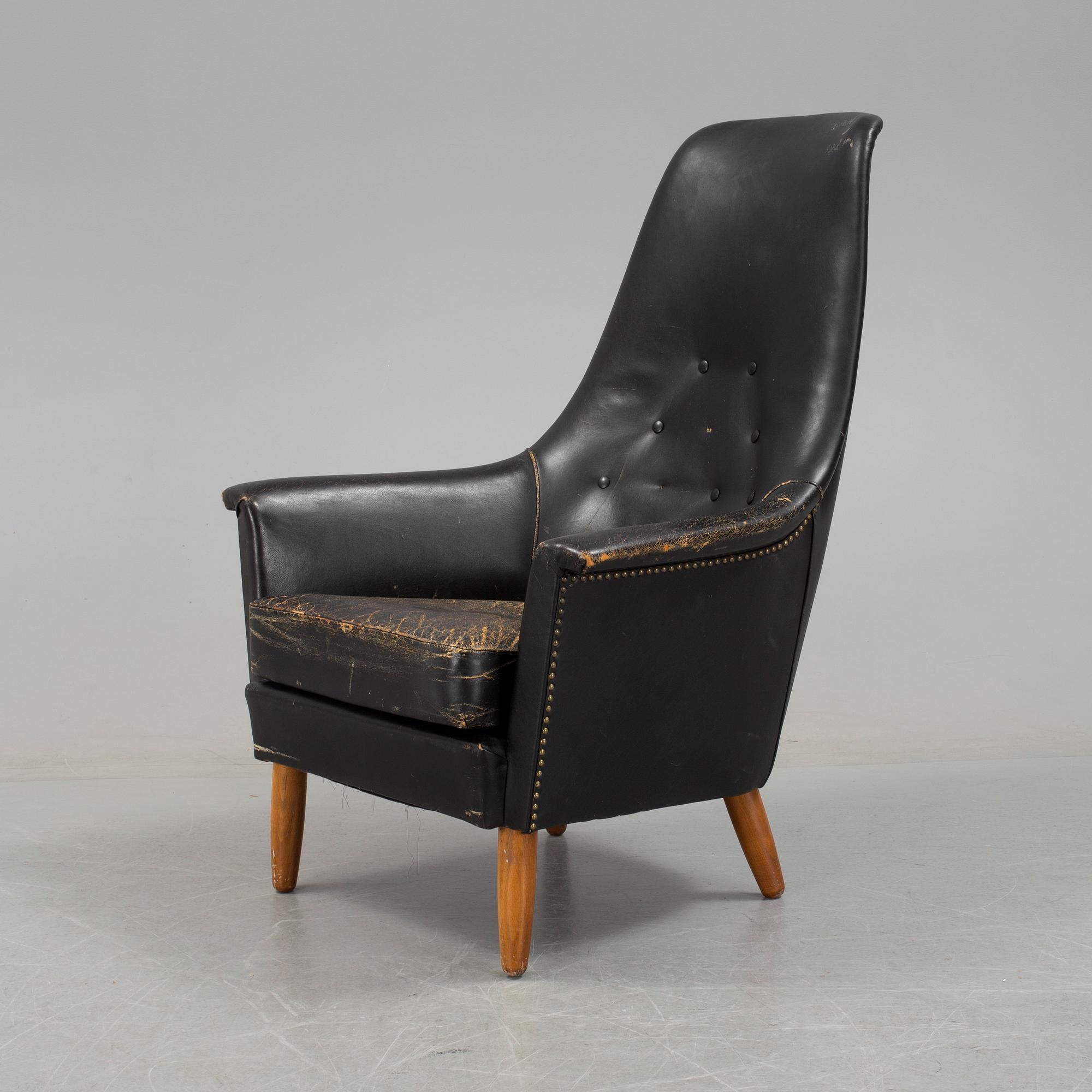 A leather easychair 1950/60s.