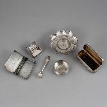 PARTI SILVER, 5 delar, olika nationaliteter, bla Ryssland och Kina, 18-1900-tal. Total vikt ca 350 g.