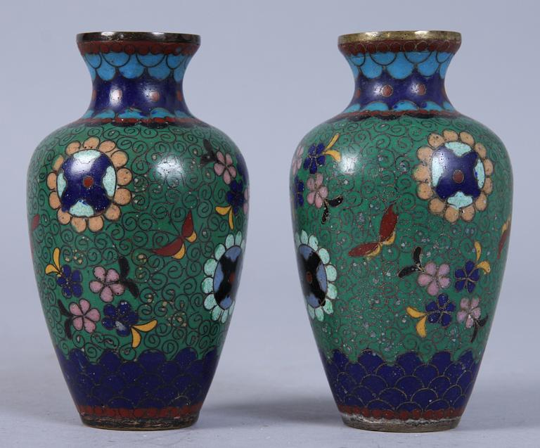 VASER, 6 st, cloisonné, 1900-talets första kvartal.