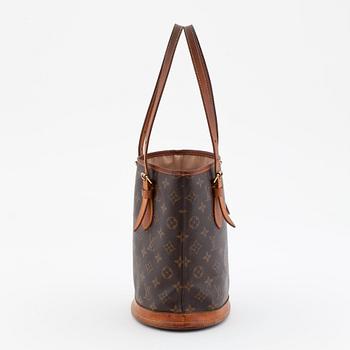 LOUIS VUITTON, a monogram canvas handbag, "Bucket".