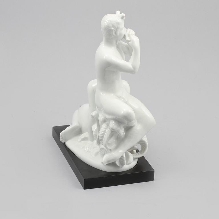 FIGURIN, porslin, Harald Salomon, Rörstrand, 1940-tal.