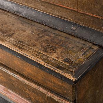 A painted pine cabinet from Ångermanland, 18th Century.