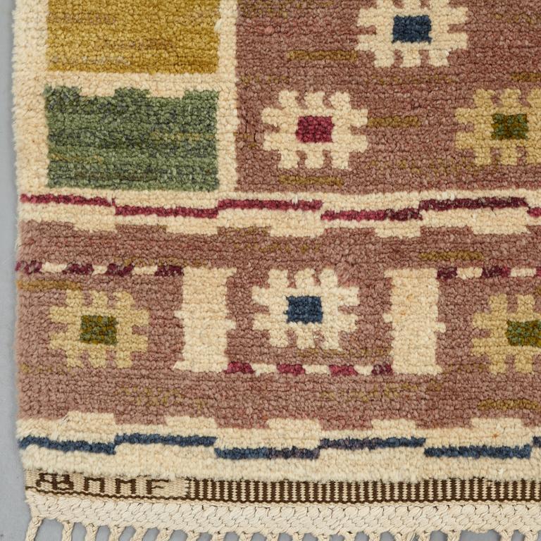 Märta Måås-Fjetterström, matta, "Ängarna", flossa, ca 325,5-327 x 222,5-227 cm, signerad AB MMF.