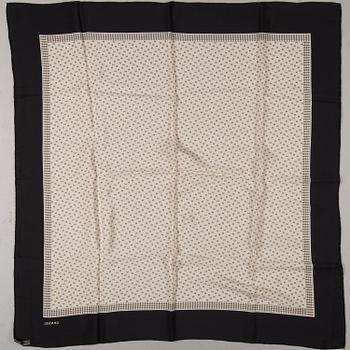 SCARF, Chanel.