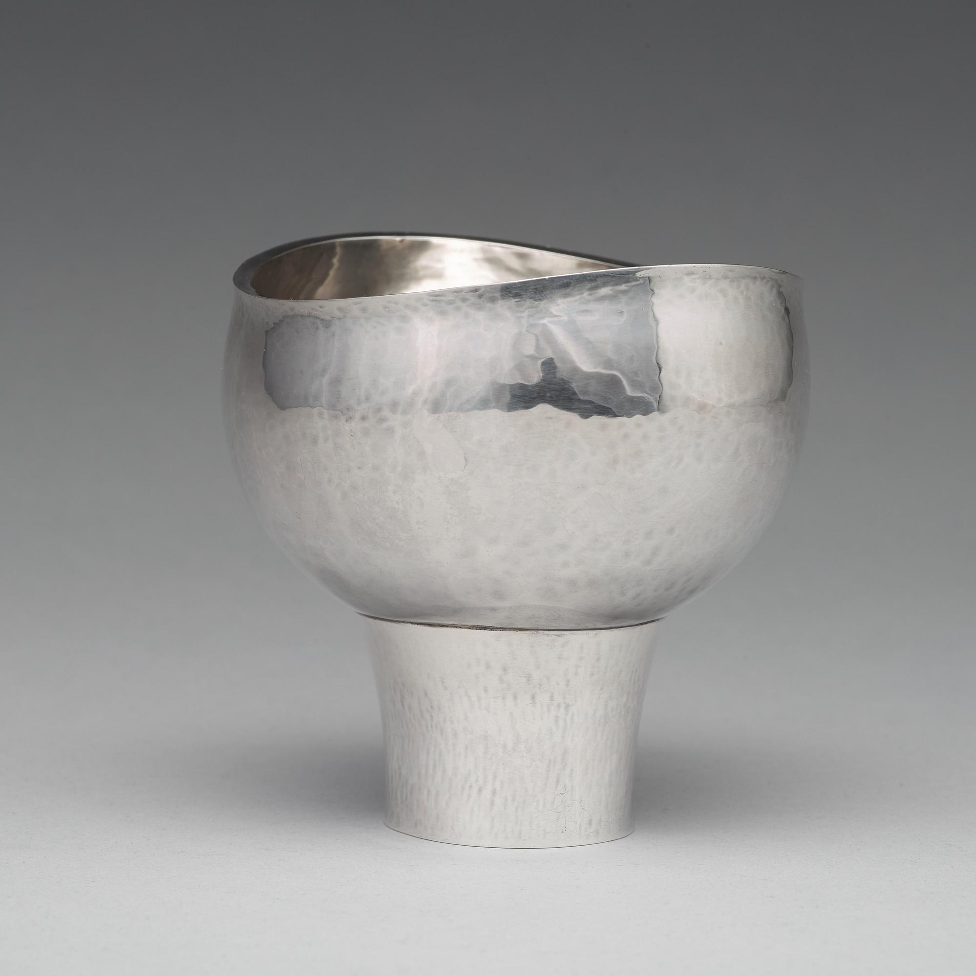 ATELIER BORGILA, skål på fot, Stockholm, 1966, sterling.