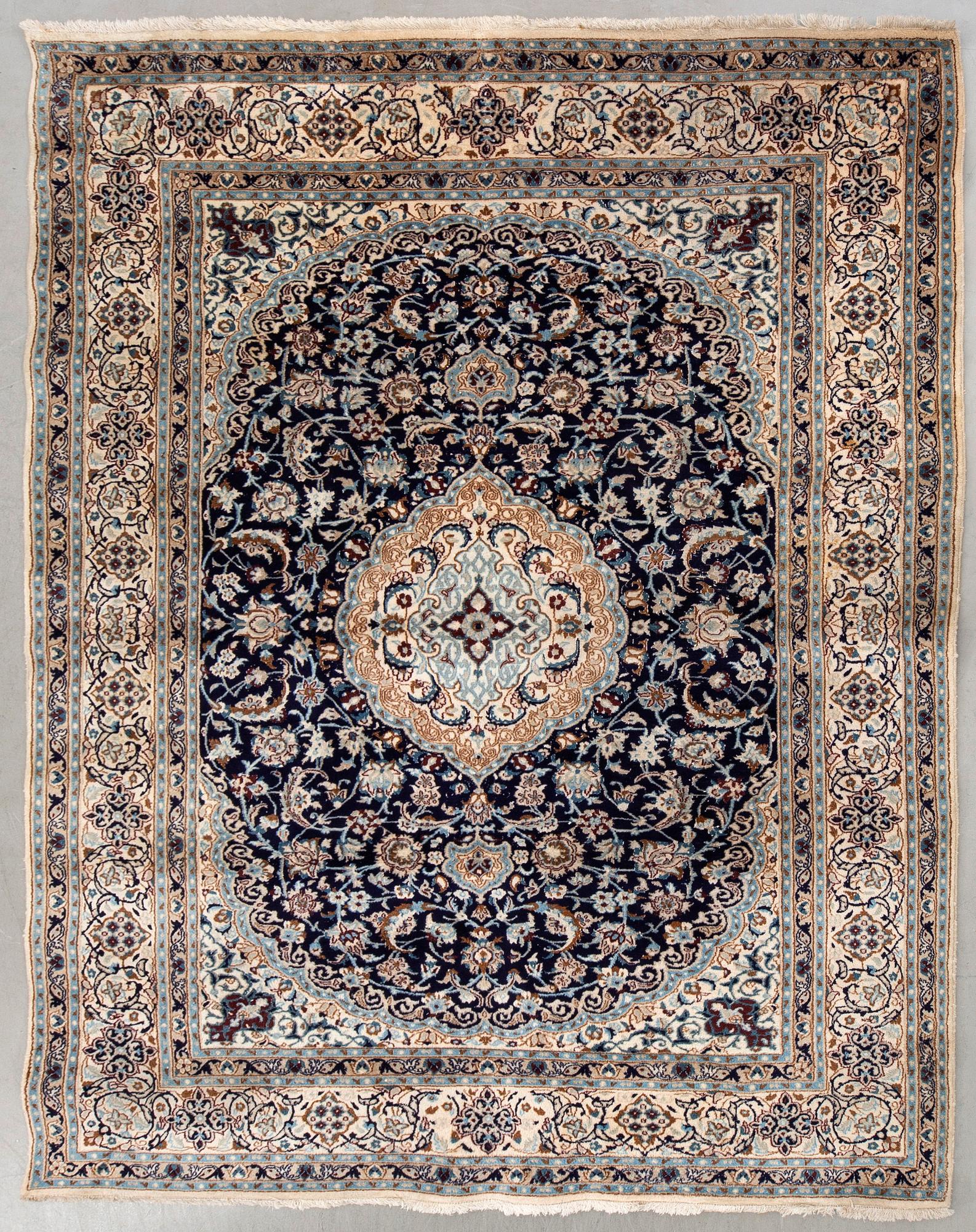Carpet, Nain, 345 x 246 cm.