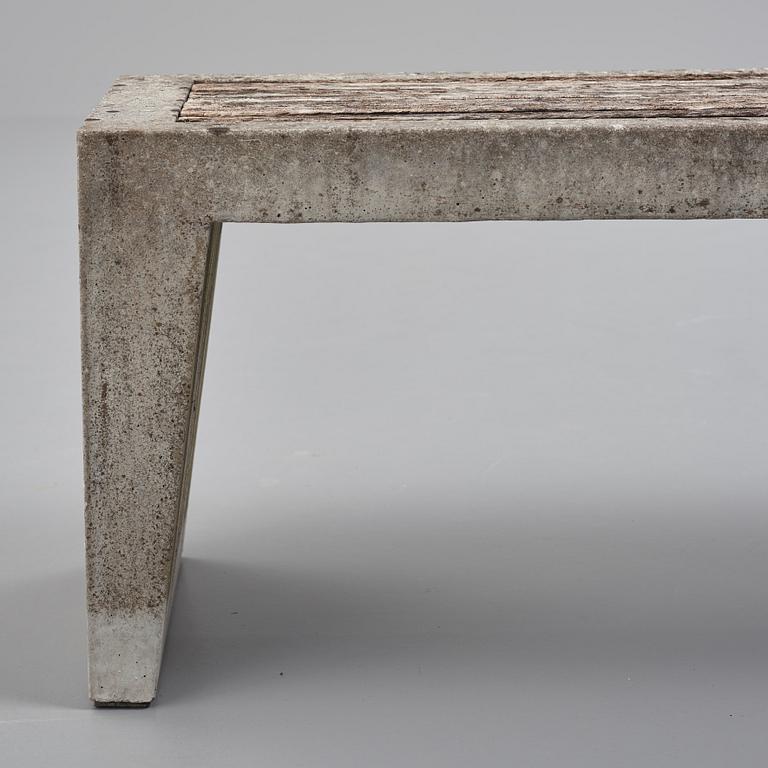 Stina Lindholm, a contemporary bench, 'Pilgårds', Skulpturfabriken.