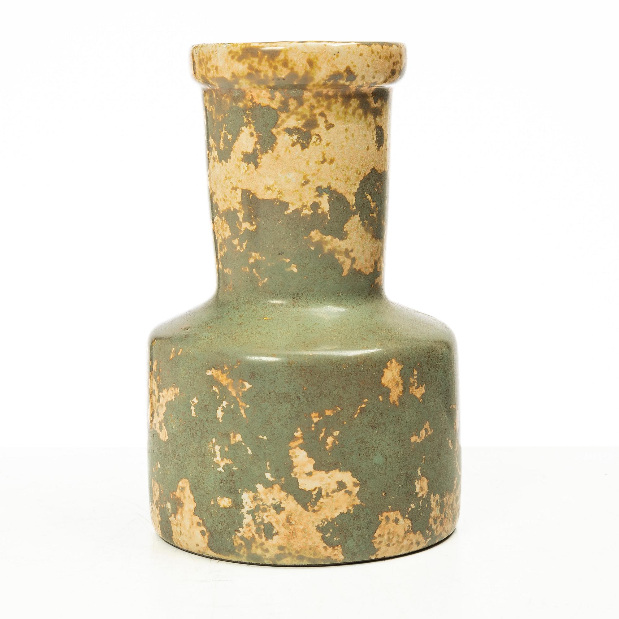 Hans Hedberg, a vase, Biot, France.