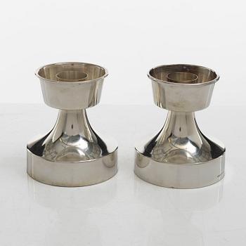 Ljusstakar, ett par, silver, firma MGAB, Uppsala 1974.