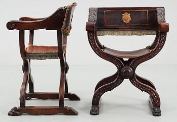 KARMSTOLAR, ett par, renässanstil, 1900-talets början.