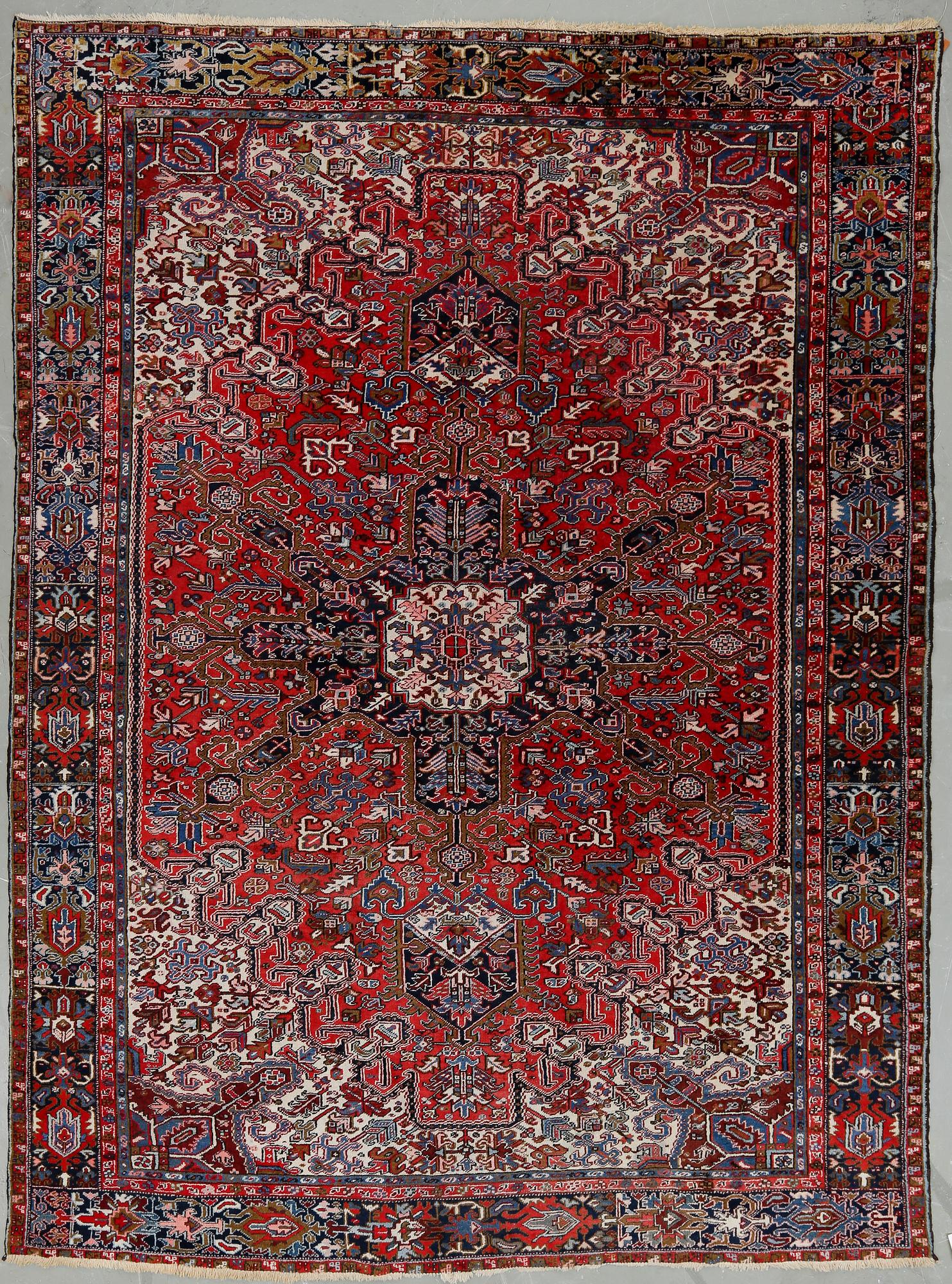MATTA, semiantik/old Heris. Ca 391x300 cm.