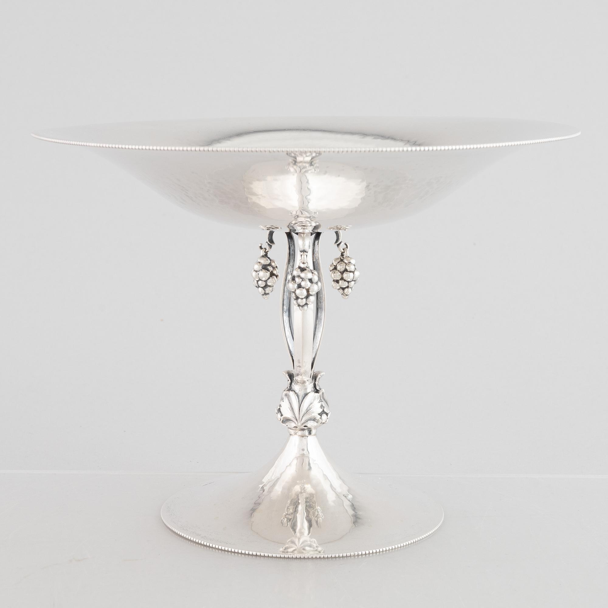 A silver bowl on a high foot, Swedish import mark and mark of Carl Söderqvist, Gothenburg 1927.