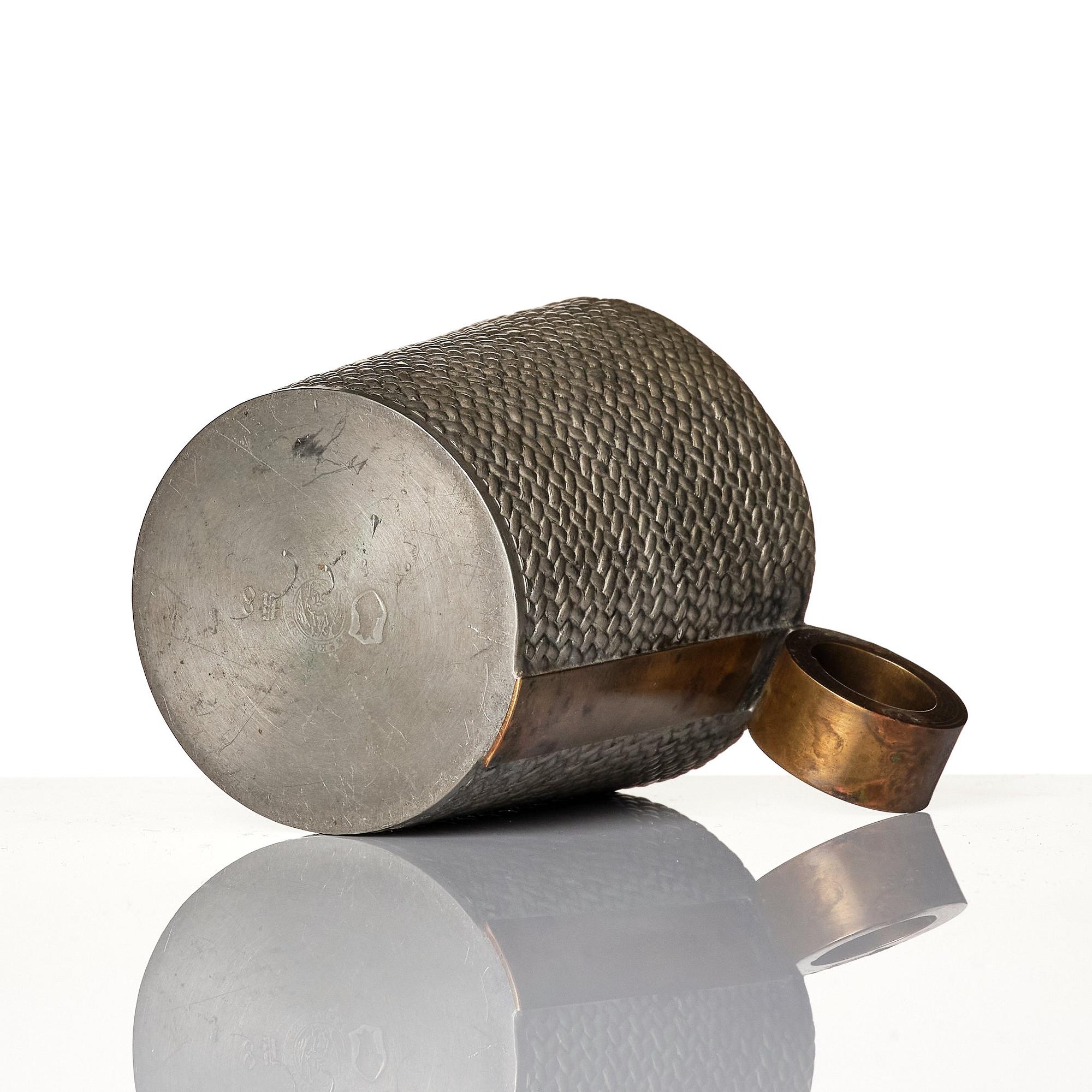 Björn Trägårdh, mugg, Firma Svenskt Tenn, modell "A 2272", Stockholm 1936.