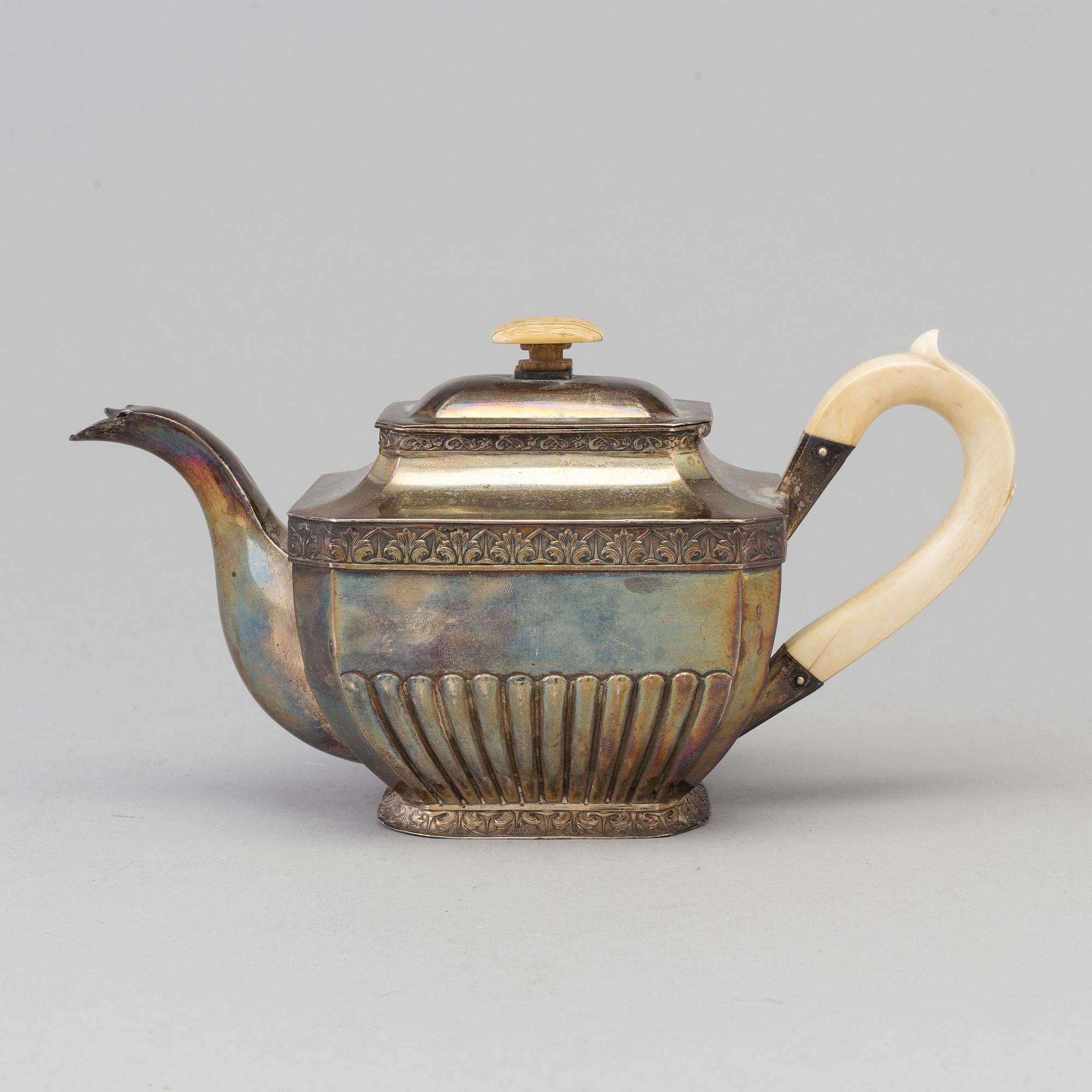 A silver teapot, Moscow, Russia, 1840´s. Weight ca 385 grams.