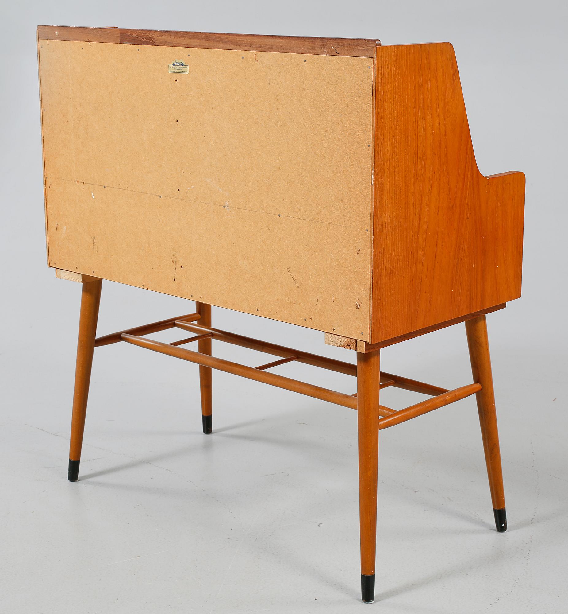 DAMSKRIVBORD, AB Br G Träindustri, 1950/60-tal.