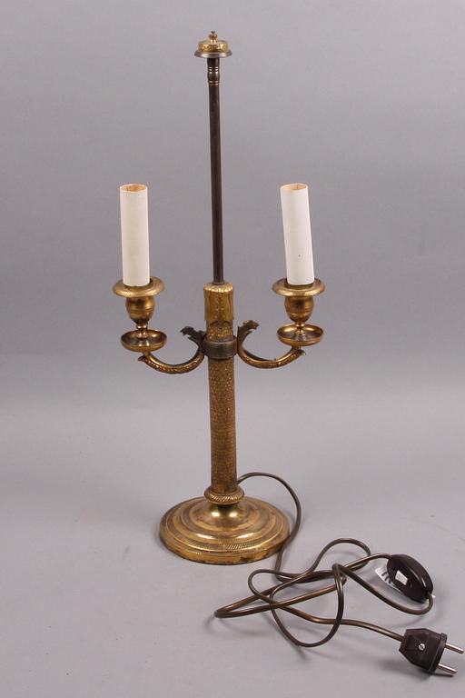 BOUILLOTTELAMPA, mässing, empire, 1800-talets första hälft.