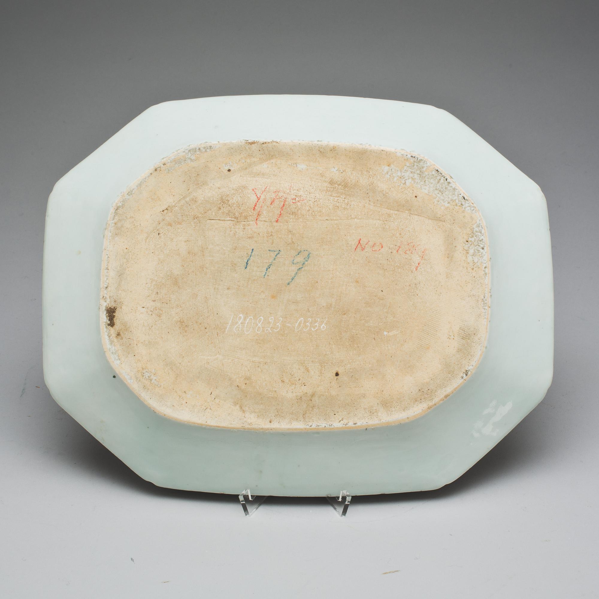STEKFAT, porslin, Kina, 1700-tal.