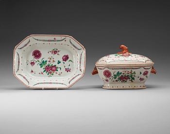 1568. A famille rose tureen with cover and stand. Qing dynasty, Qianlong (1736-95).