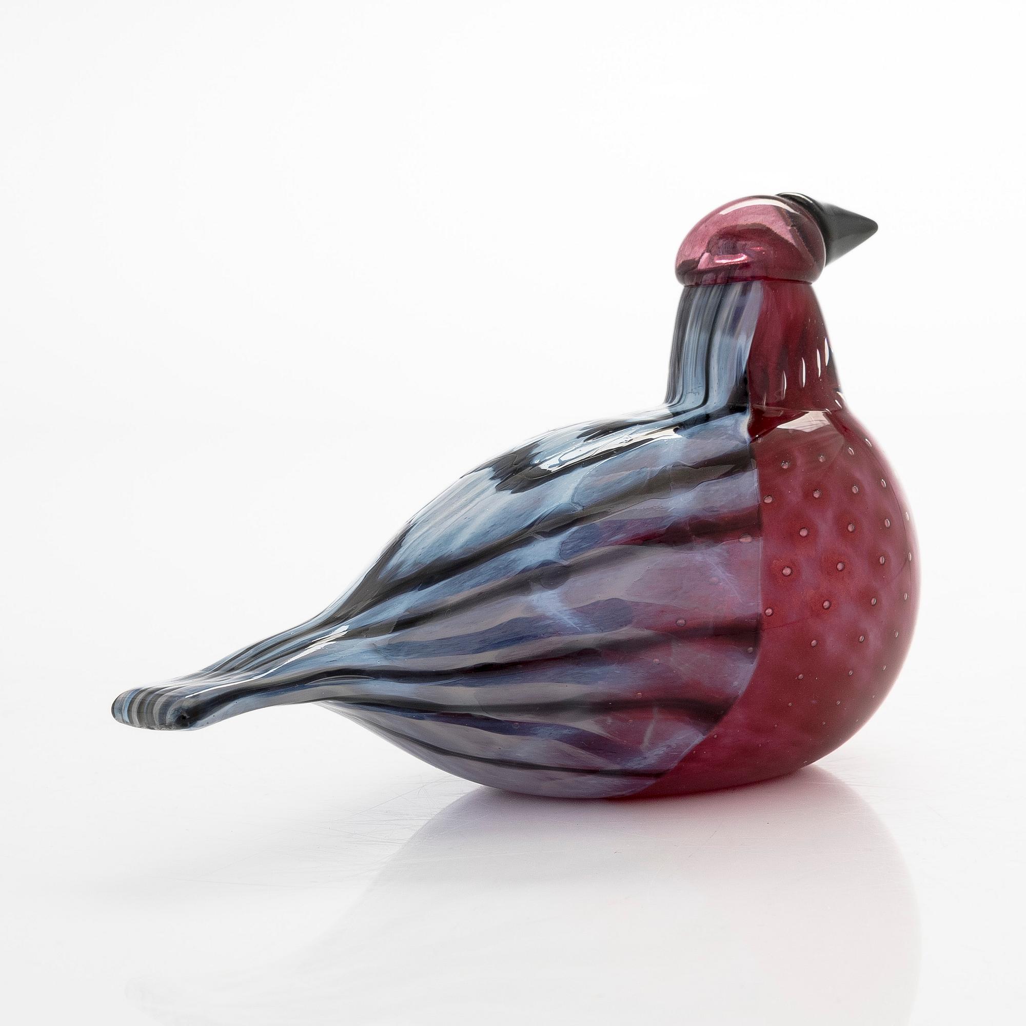 Oiva Toikka, A glass bird 'Common redpoll' signed O. Toikka Nuutajärvi Finn Fest 2008.